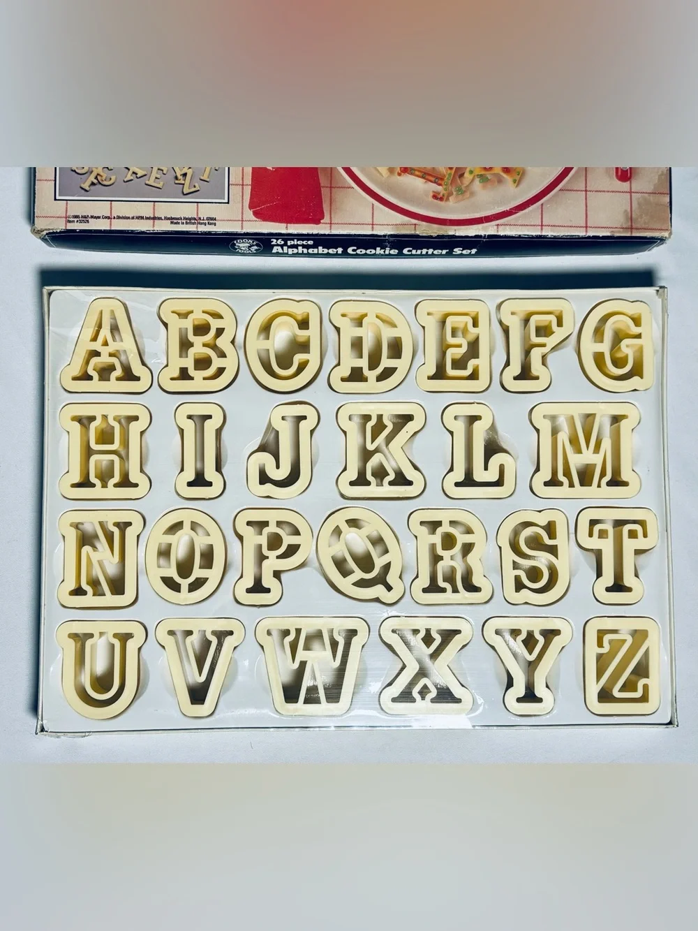 VTG Cooks Tools 26 Piece Alphabet Cookie Cutter Set Brand New in Box 1985